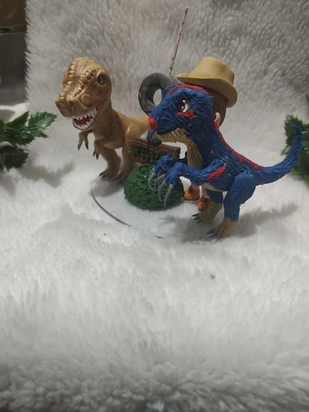 Mini Topo com 2 Dinossauros