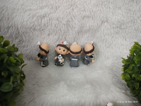 Miniatura de Frade , Santinhos