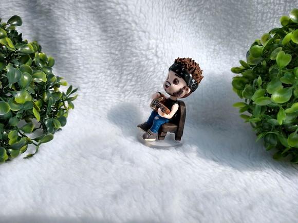 Miniatura personalizada com instrumentos