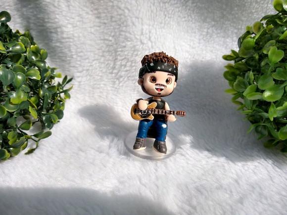 Miniatura personalizada com instrumentos