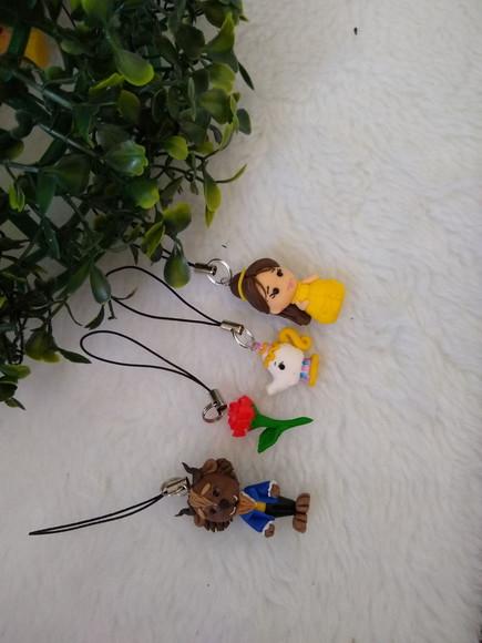 Pingente Personagens Da Bela E A Fera
