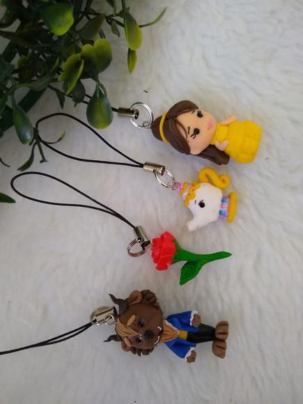 Pingente Personagens Da Bela E A Fera