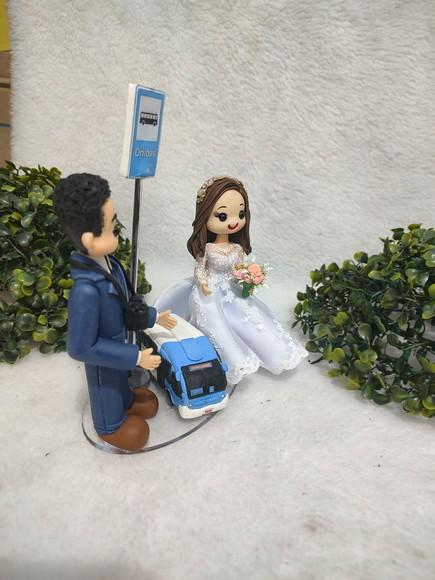Topo de Bolo Casamento Noivinhos Profissão