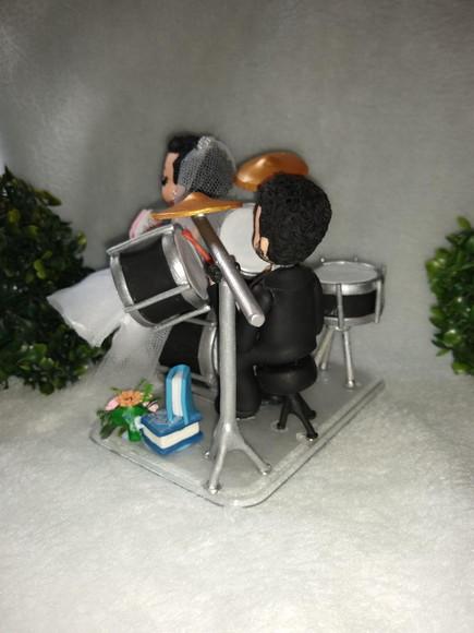 Topo de casamento baterista