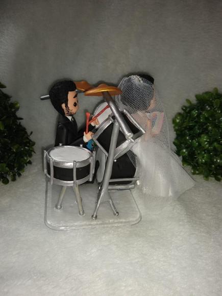Topo de casamento baterista