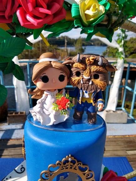 Topo de Casamento Funko Pop no Tema Bela e a Fera