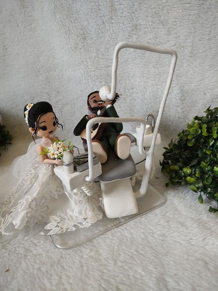 Topo de Casamento Dentista e Cantor