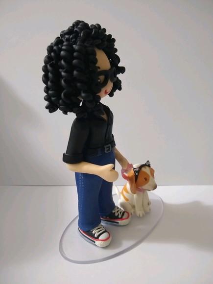 Topo menina com cachorro