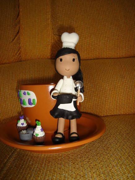 xicara com cozinheira