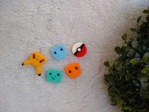 Aplique cabeça pokemon
