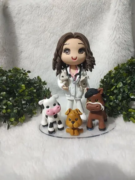 Boneca Profissão Veterinária
