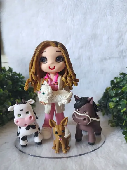 Boneca Profissão Veterinária