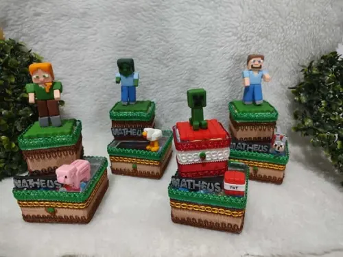 Caixa Acrílico Sobreposta no Tema Minecraft