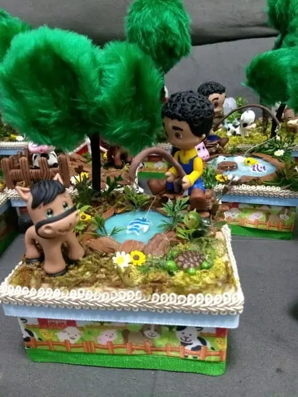 Caixa decorativa fazendinha