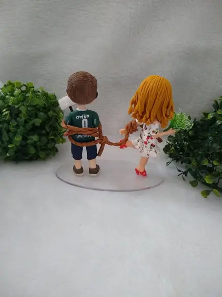 Casal amarrados