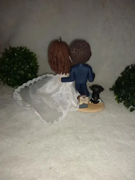 Casal de Noivinhos com Pet na Praia