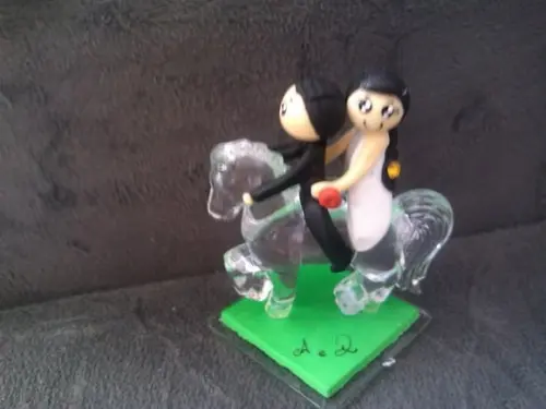 Casal de Noivos no Cavalo