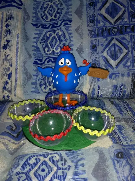 Centro mesa galinha pintadinha
