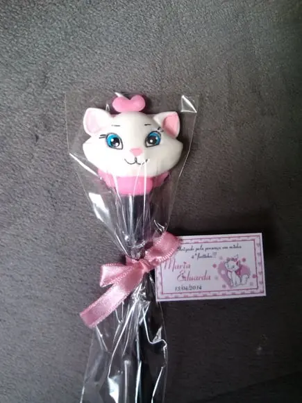 lápis com ponteira gata marie