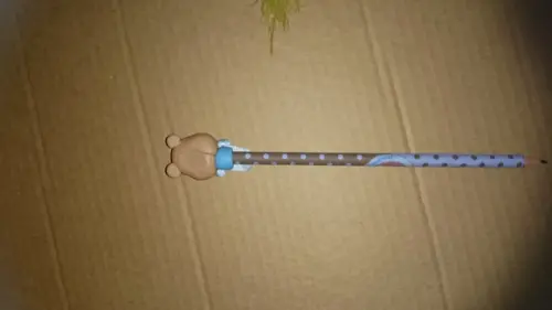 lápis com ponteira ursinho