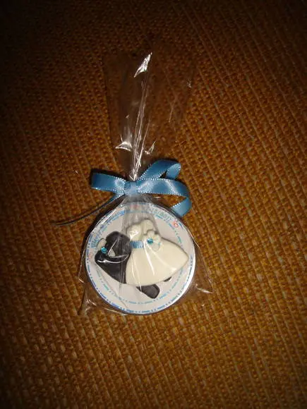 latinha com biscuit