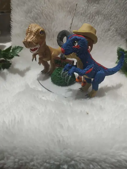 Mini Topo com 2 Dinossauros