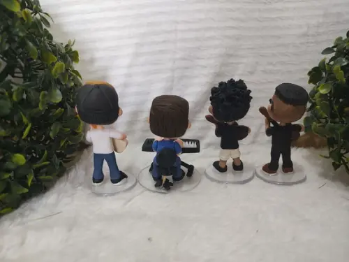 Miniatura Personalizada Grupo Musical 8 Bonecos