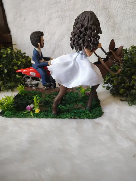 Noivinha na Mula e Noivo na Moto