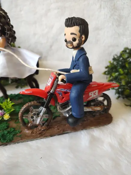 Noivinha na Mula e Noivo na Moto