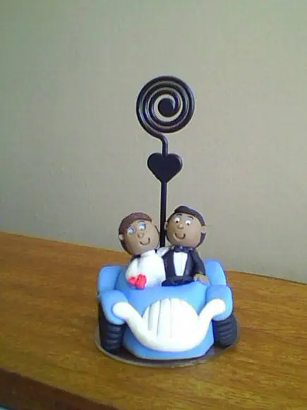 noivinhos no carrinho
