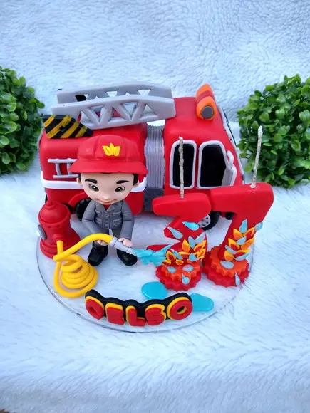 Topo bolo bombeiro