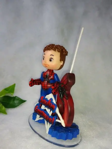 Topo com vela homem aranha