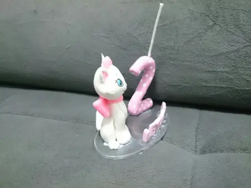 Topo com vela da gata marie