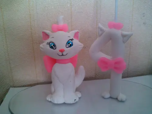 Topo com vela da gata marie