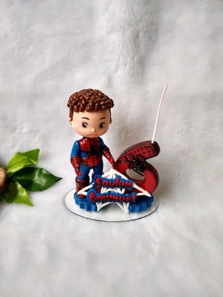 Topo com vela homem aranha