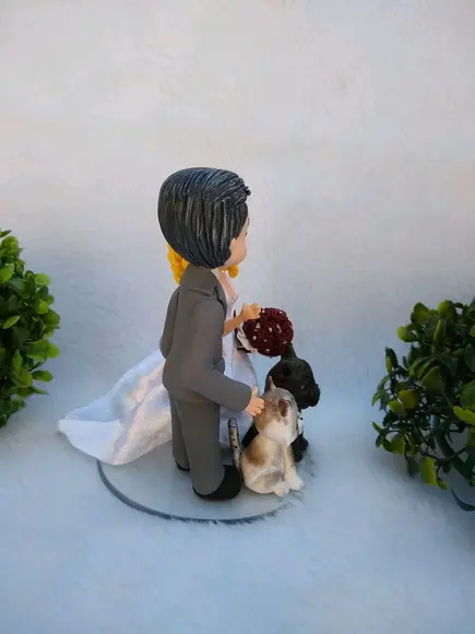 topo de bolo casamento com 2 pets