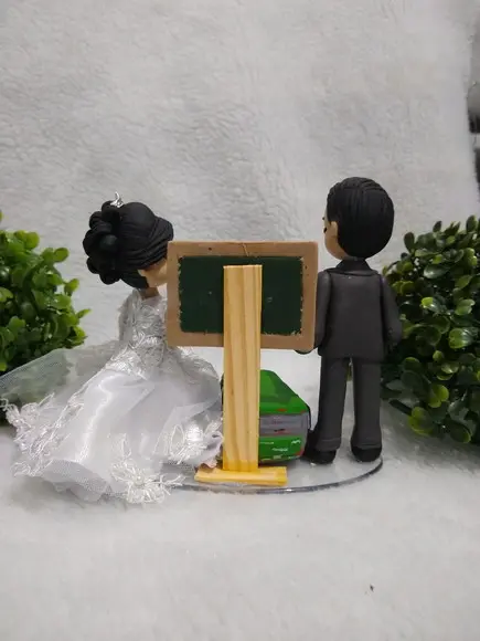 Topo de Bolo Casamento Professora e Motorista de Ônibus