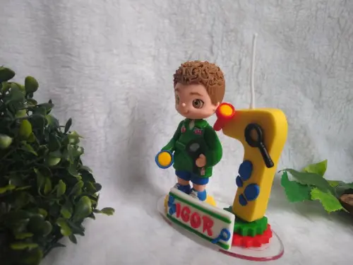 Topo de Bolo com Vela no Tema Detetive