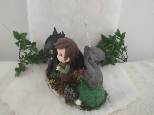 Topo de Bolo Dragão Soluço e Banguela com Vela e Nome