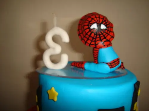 topo de bolo homen aranha