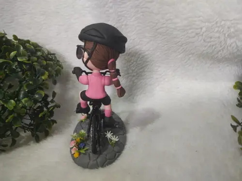 Topo de Bolo Menina na Bicicleta