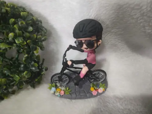 Topo de Bolo Menina na Bicicleta