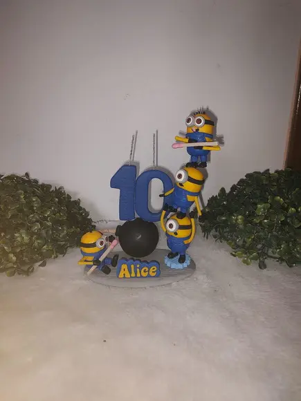 Topo de Bolo Minions com Vela 2 Números