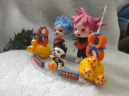 Topo de Bolo para Irmãos no Tema Goku com Pet
