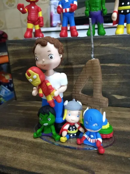 Topo de bolo vingadores