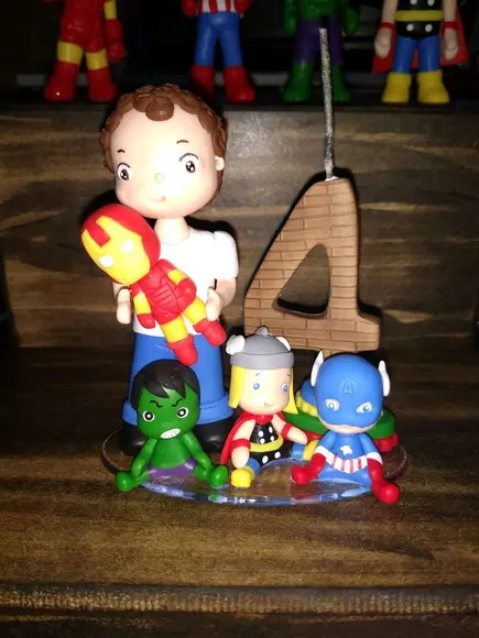 Topo de bolo vingadores