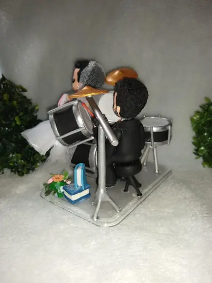 Topo de casamento baterista