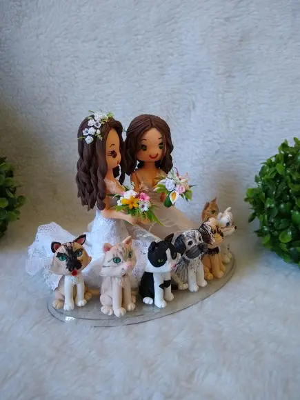 topo de casamento com 7 pets