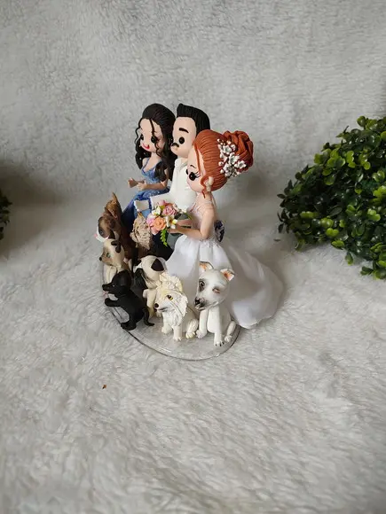 Topo de Casamento com 8 Pets e Filha Adolescente