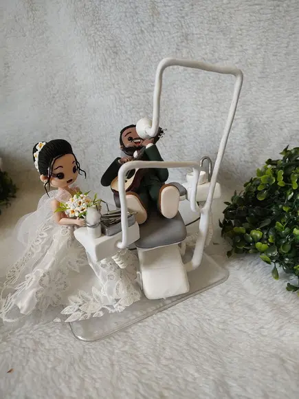Topo de Casamento Dentista e Cantor